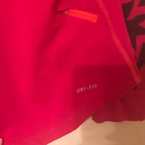 Nike top - Picture 4 of 6